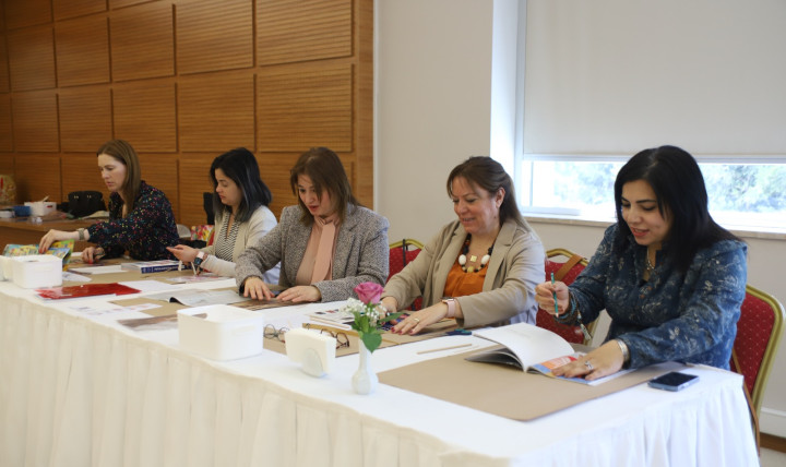 Dışişleri Mensupları Eşleri Dayanışma Derneği İş Birliği İle "İleri Dönüşüm Takı Atölyesi"